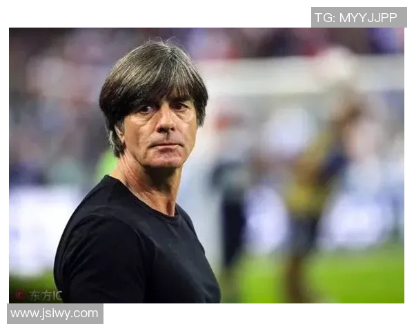 当足球巨星遭遇心理困境揭示绿茵场背后的脆弱与坚强